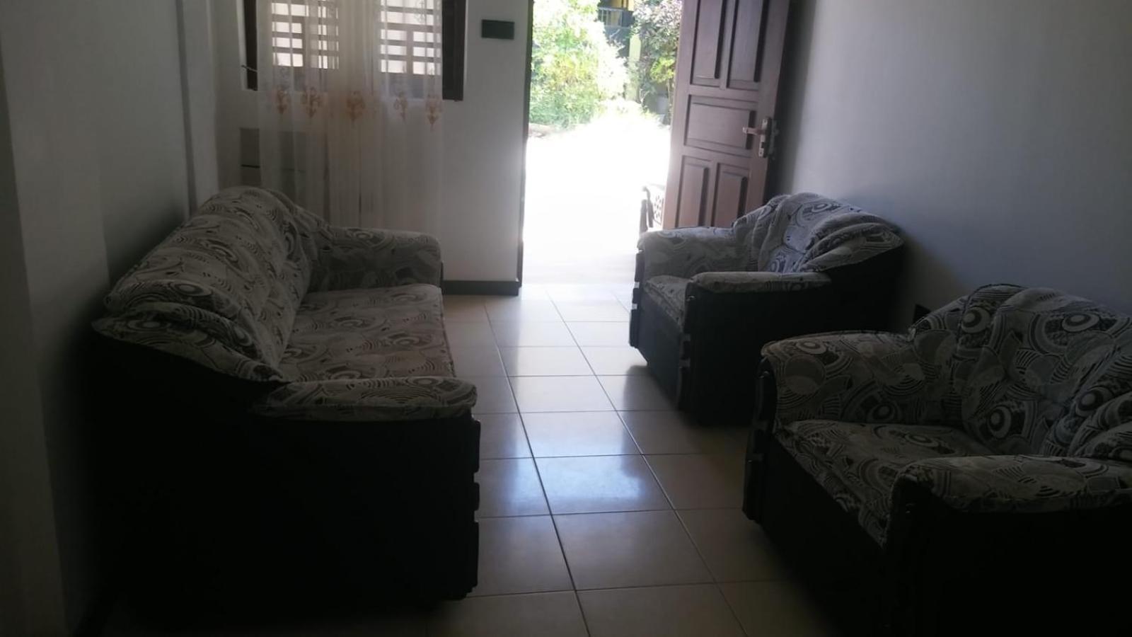 Sunset Beach Villa Гале Екстериор снимка