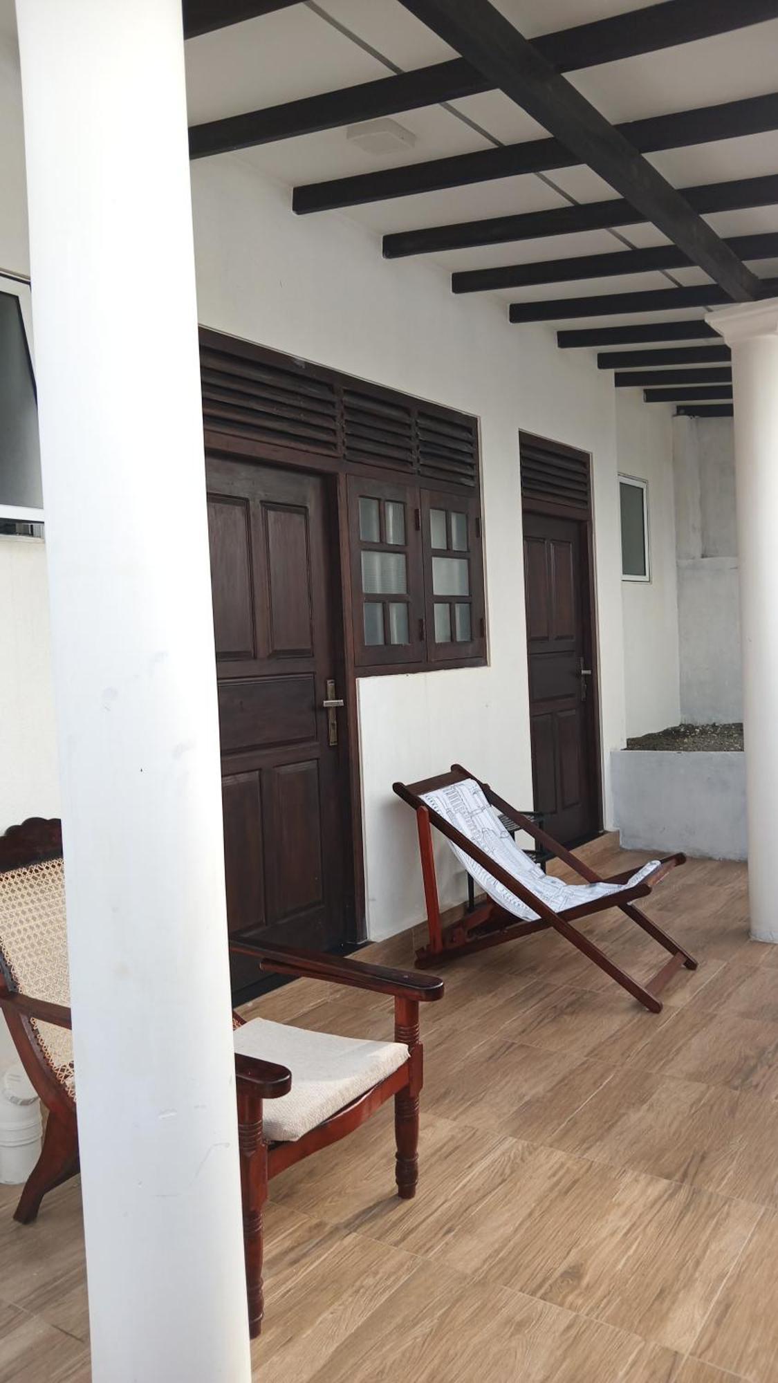 Sunset Beach Villa Гале Екстериор снимка