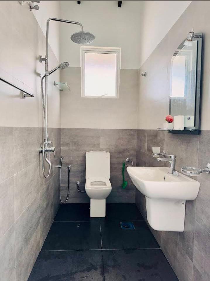 Sunset Beach Villa Гале Екстериор снимка